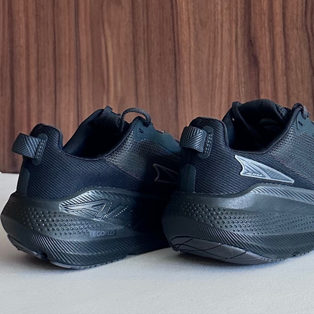 NWT. Women's Forward Via-Black/Black Size 7 - Picture 9 of 14